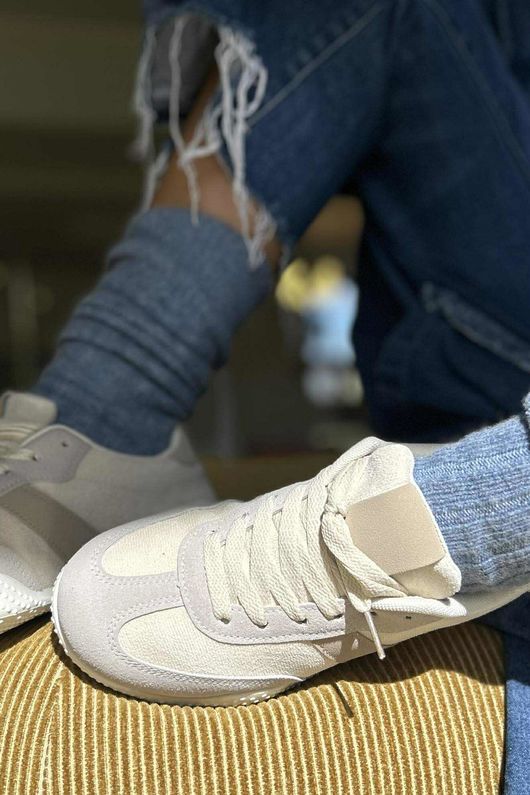 Track Retro Trainer Stone